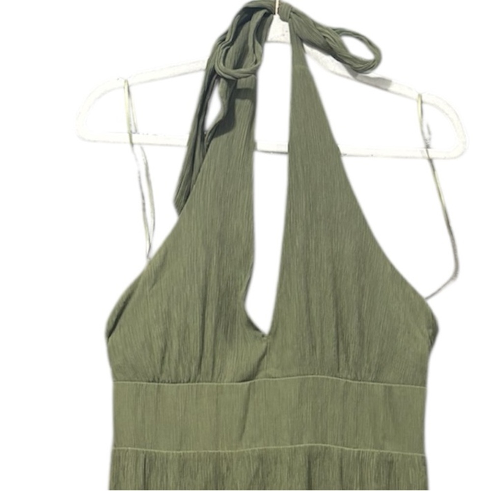 Abercrombie & Fitch Green Plisse Halter Maxi dress size Medium - Picture 6 of 8